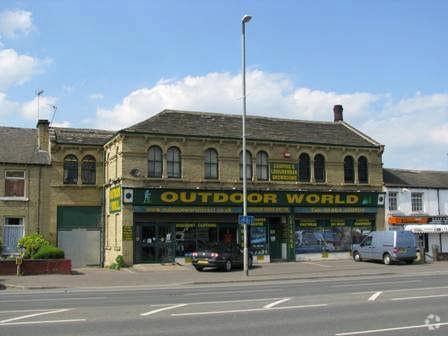 241-243 Leeds Rd, Huddersfield for sale Primary Photo- Image 1 of 2