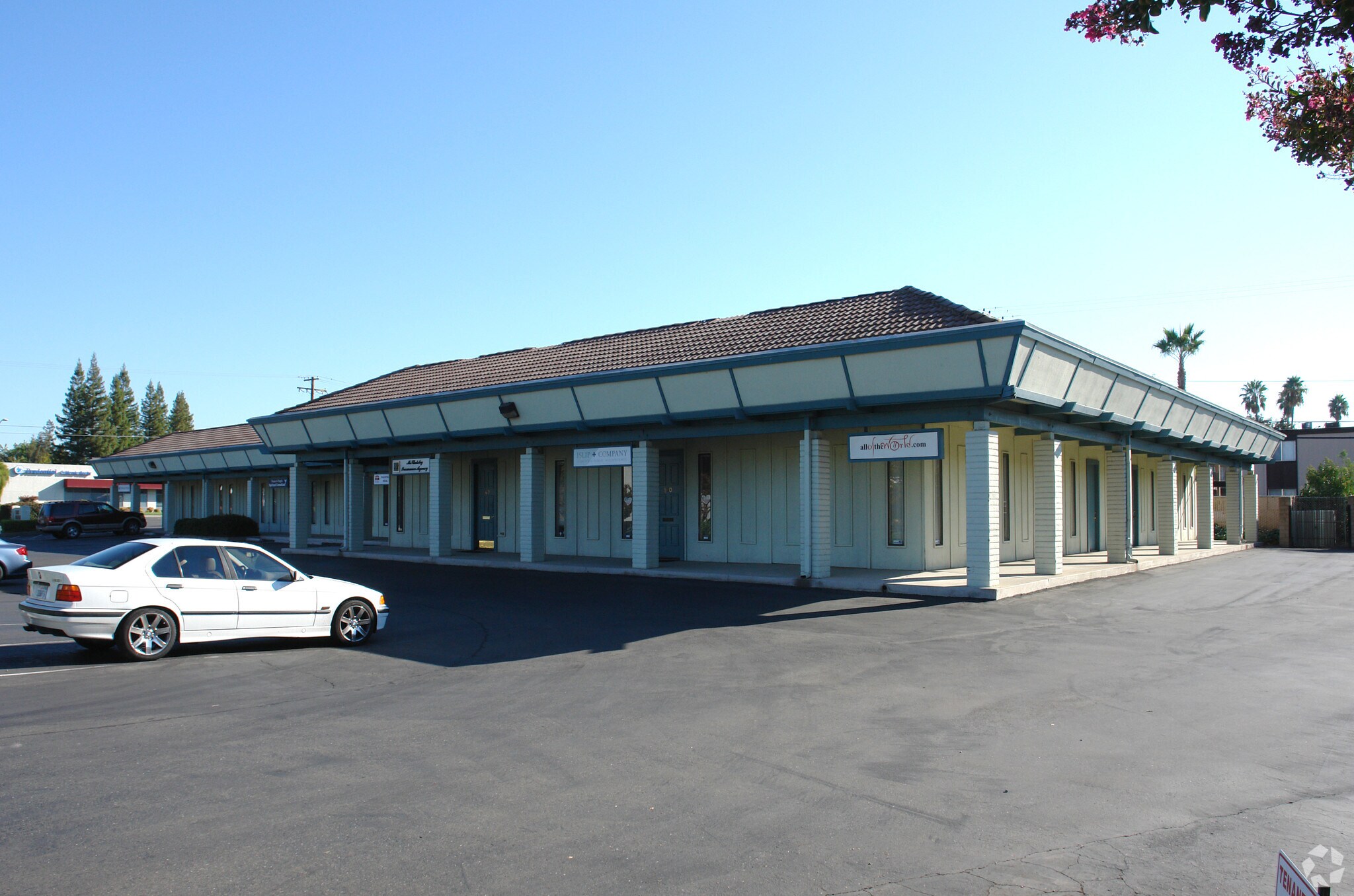 2410 Fair Oaks Blvd, Sacramento, CA 95825 Sierra Commons Building A