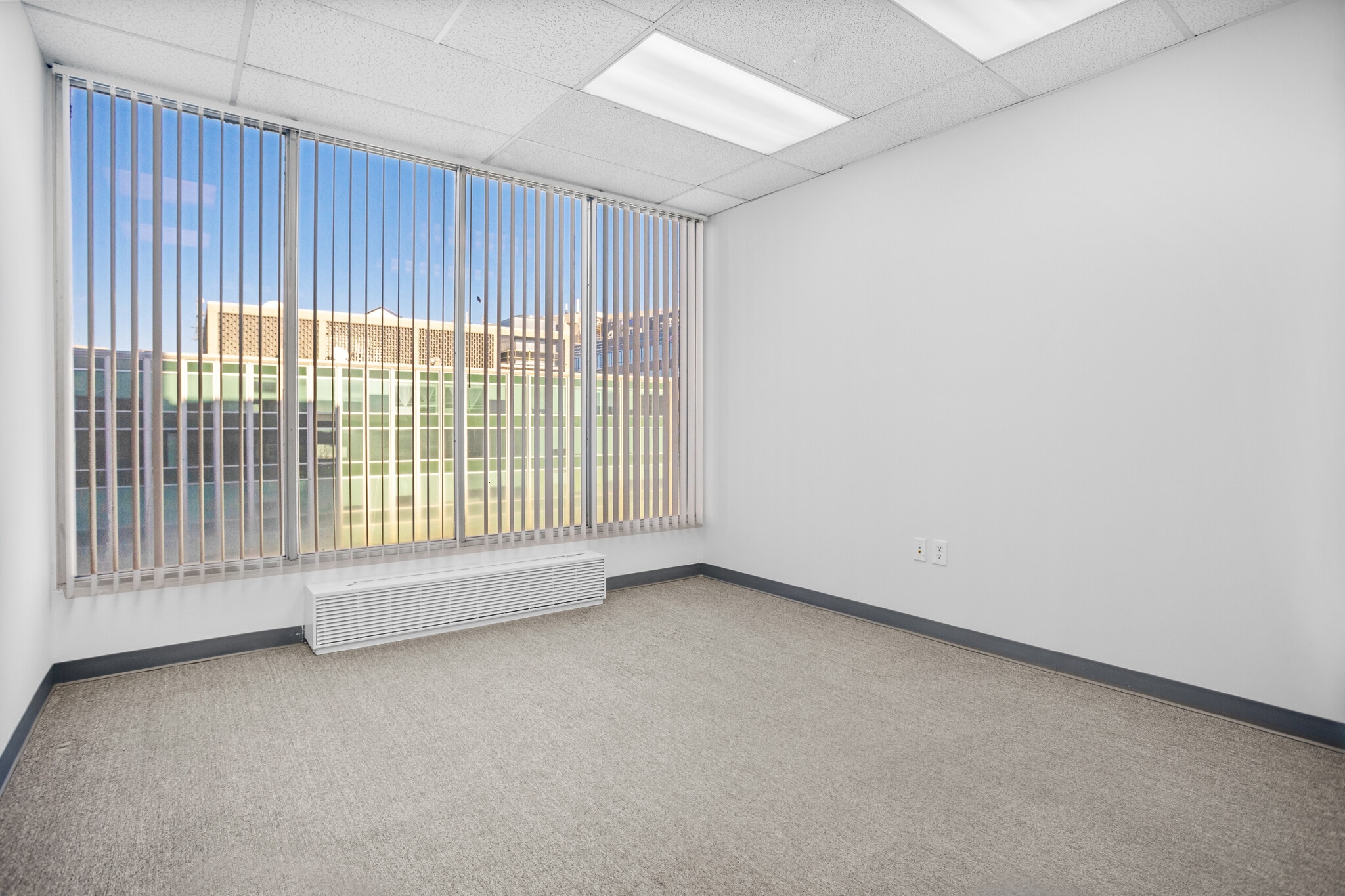 8720 Georgia Ave, Silver Spring, MD for lease Interior Photo- Image 1 of 2