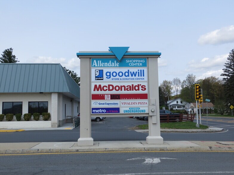 3761 Cheshire Rd, Pittsfield, MA 01201 Allendale Shopping Center