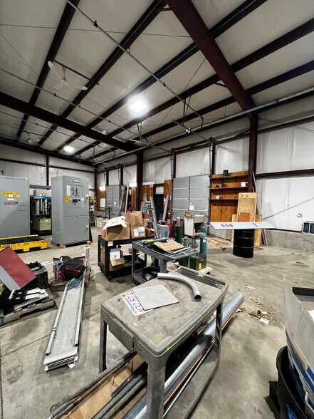 152 Centre St, Holbrook, MA for lease - Building Photo - Image 2 of 9