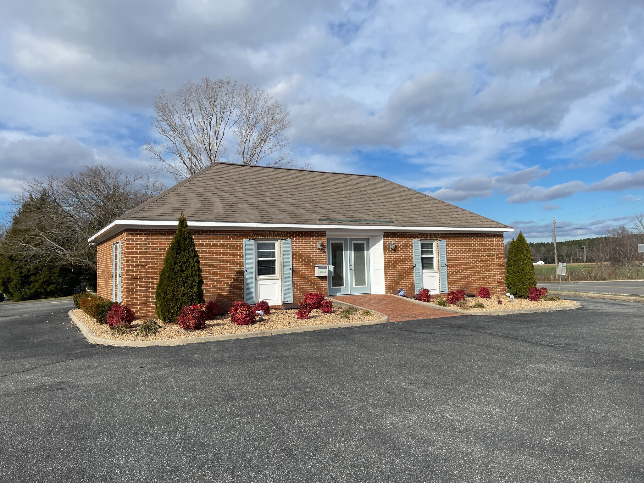 4460 Lewis B Puller Memorial Hwy, Shacklefords, VA for lease Building Photo- Image 1 of 16