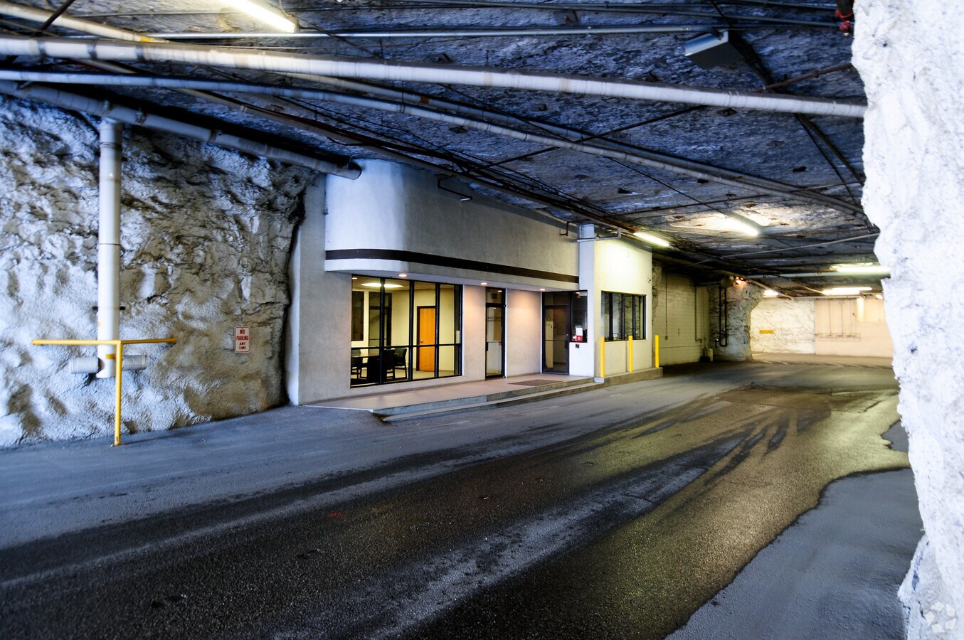 150 Space Center Cir, Lees Summit, MO 64064