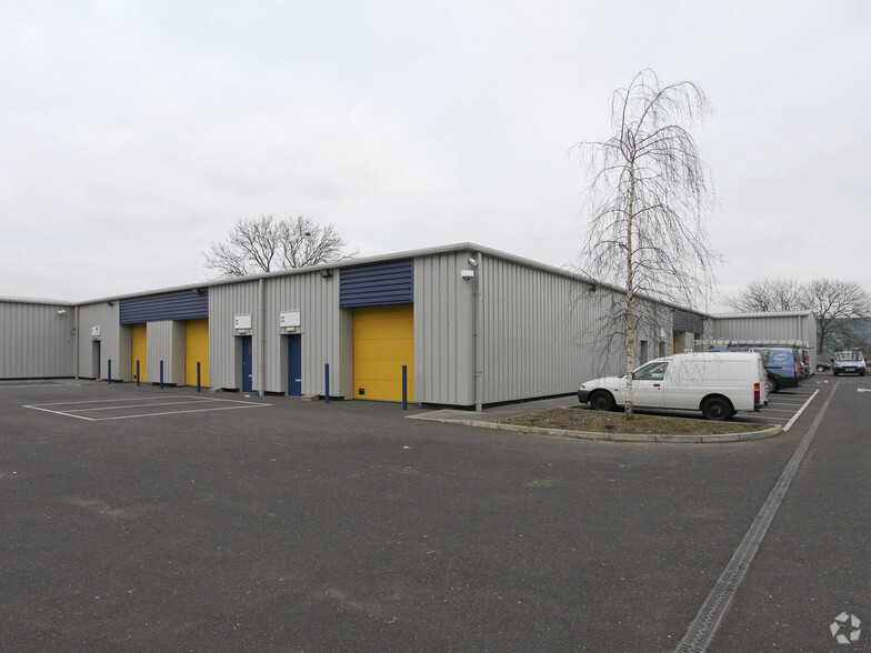 Jessop Clos, Newark for lease - Building Photo - Image 2 of 6