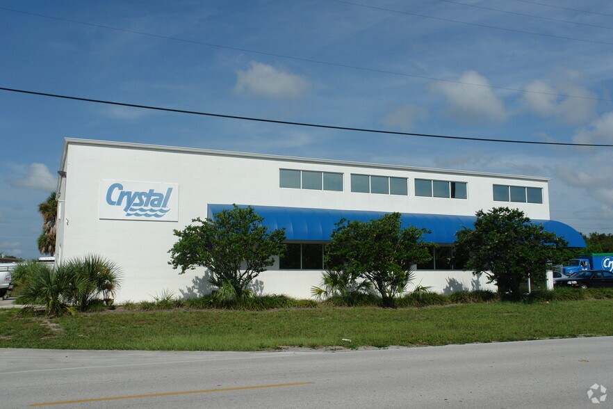 4205 N Old Dixie Hwy, Fort Pierce, FL for sale - Primary Photo - Image 1 of 2