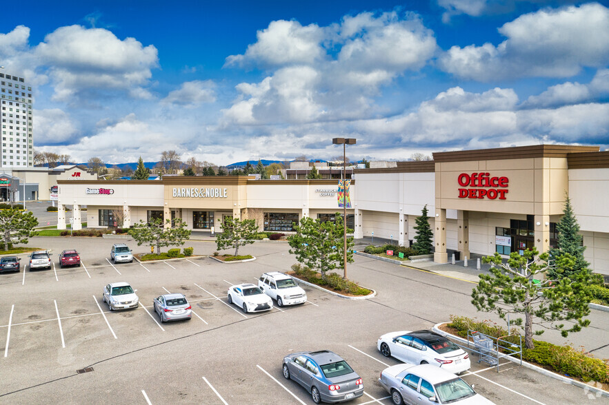 300 Andover Park W, Tukwila, WA 98188 - Segale Retail Center | LoopNet