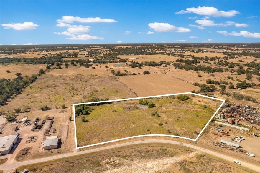 1095 County Road 234, Giddings, TX for sale - Building Photo - Image 3 of 8