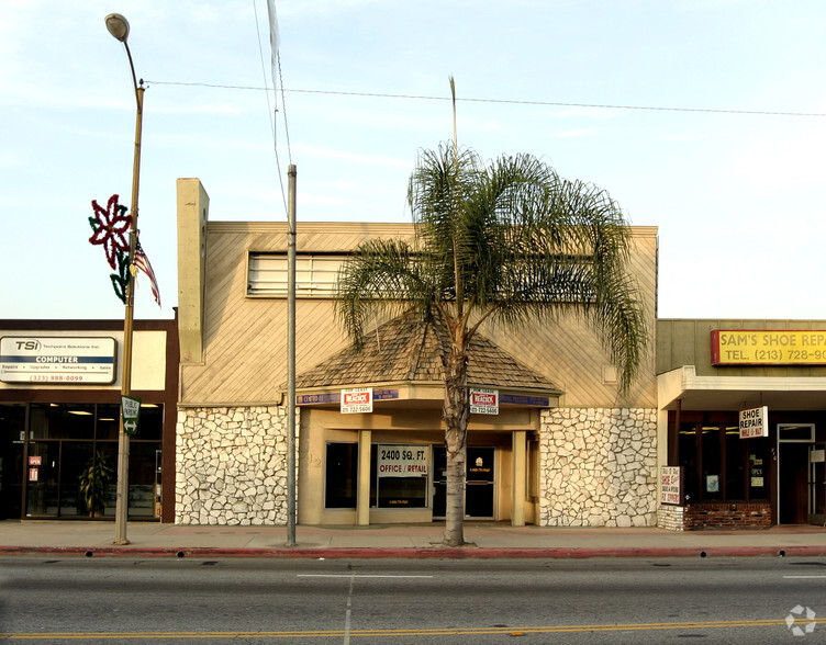 709-711 Newmark Mall, Montebello, CA for lease - Building Photo - Image 2 of 4