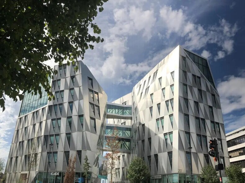 Office in Rennes for lease - Building Photo - Image 1 of 5