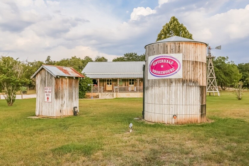1123 Sisterdale Rd, Boerne, TX for sale - Primary Photo - Image 1 of 1