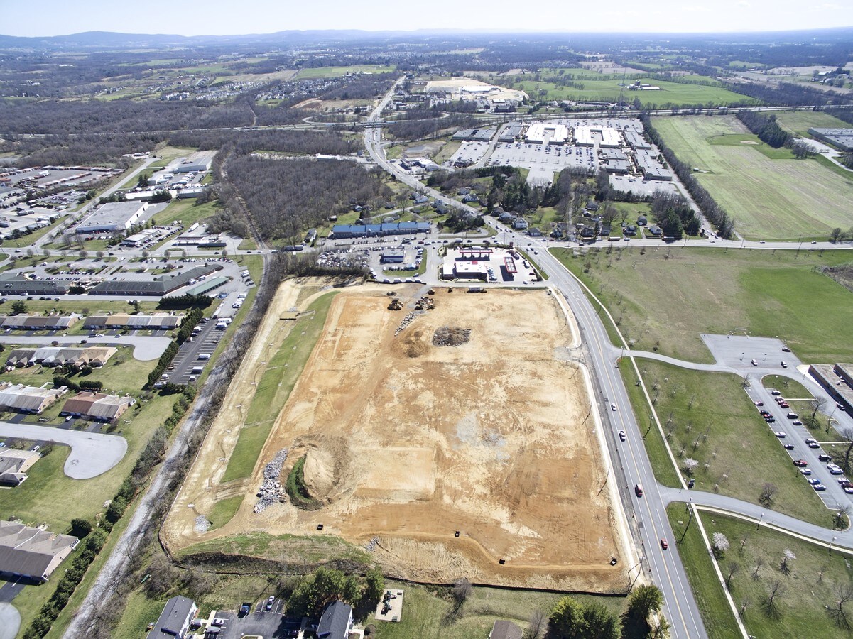 E Oak Ridge Dr, Hagerstown, MD 21740 Oak Ridge Mills