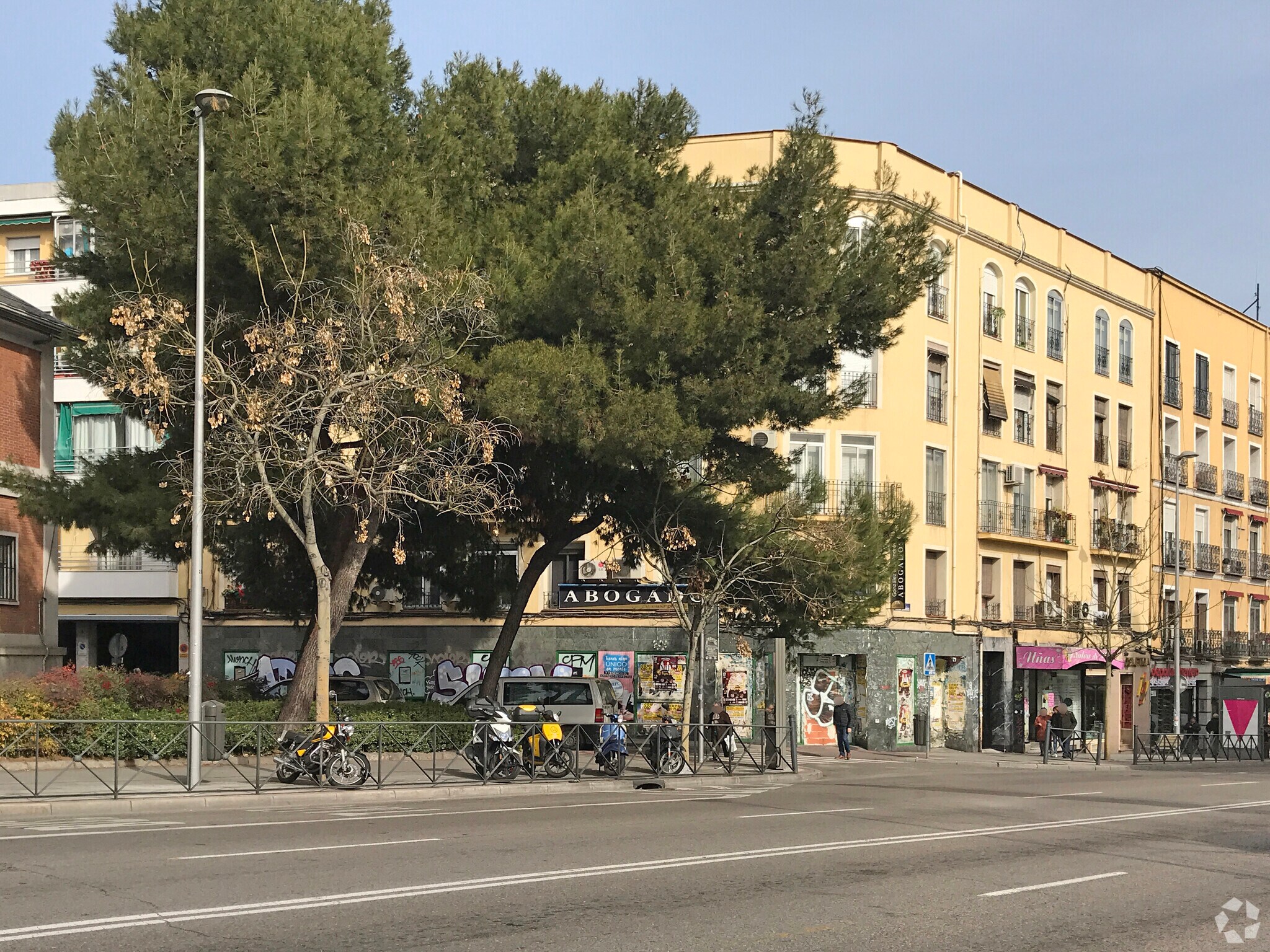 Calle General Ricardos, 12, Madrid, Madrid for sale Primary Photo- Image 1 of 1