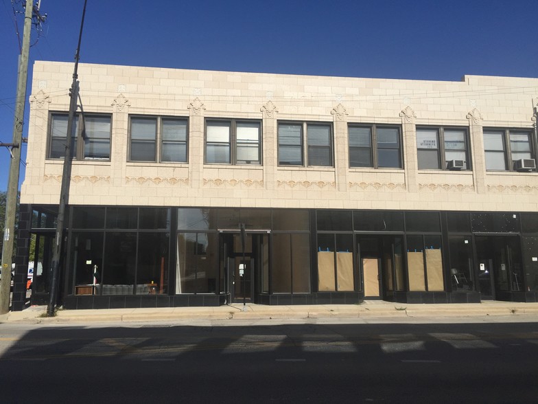 4800 N Milwaukee Ave, Chicago, IL for lease - Building Photo - Image 2 of 8