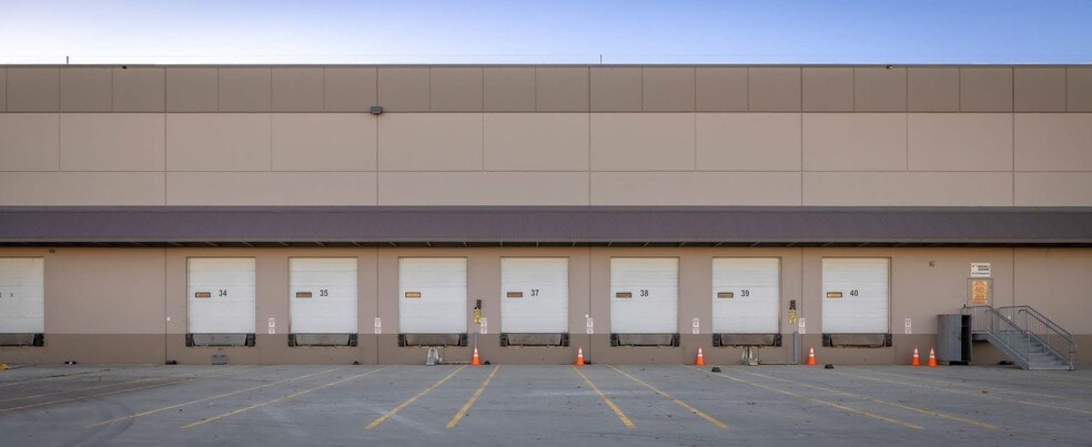 16111 Blundell Rd, Richmond, BC for lease - Building Photo - Image 2 of 6