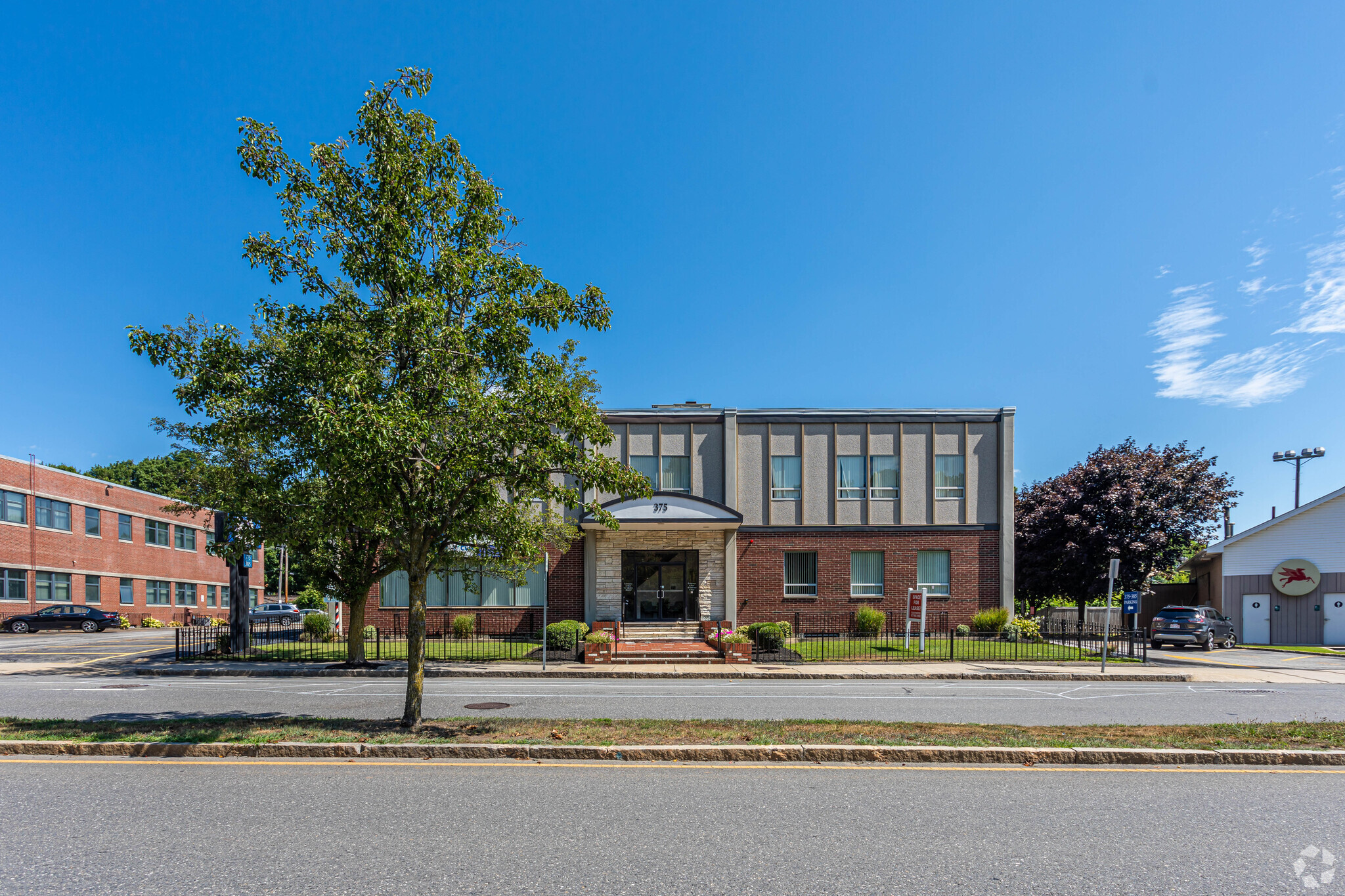 375 Concord Ave, Belmont, MA for lease Primary Photo- Image 1 of 6