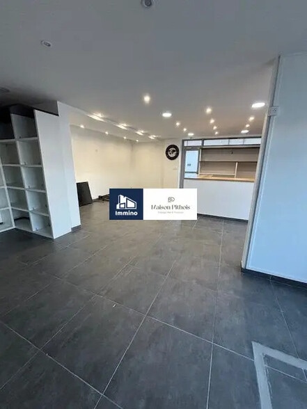 Flex in Toulon for sale - Interior Photo - Image 3 of 7