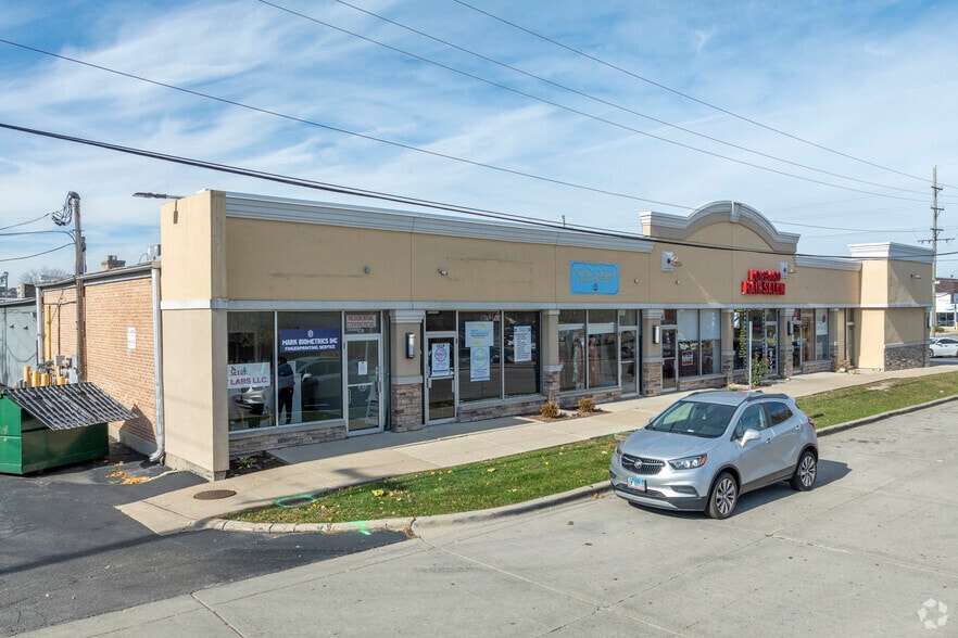 95-129 E Roosevelt Rd, Lombard, IL for lease - Building Photo - Image 2 of 6