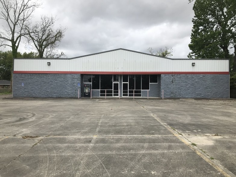 32830 Bowie St, White Castle, LA for sale - Building Photo - Image 1 of 1