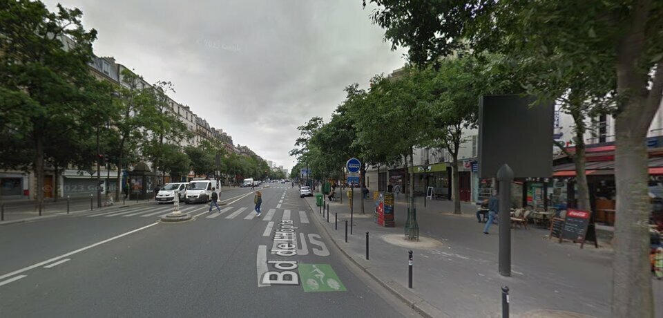 Industrial in Paris for lease Building Photo- Image 1 of 4