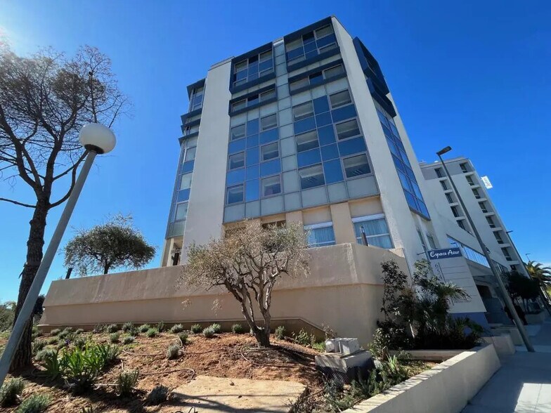 Office in Nice for lease - Building Photo - Image 2 of 6