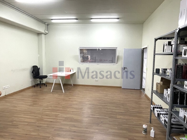 Industrial in Terrassa, Barcelona for lease - Building Photo - Image 3 of 6