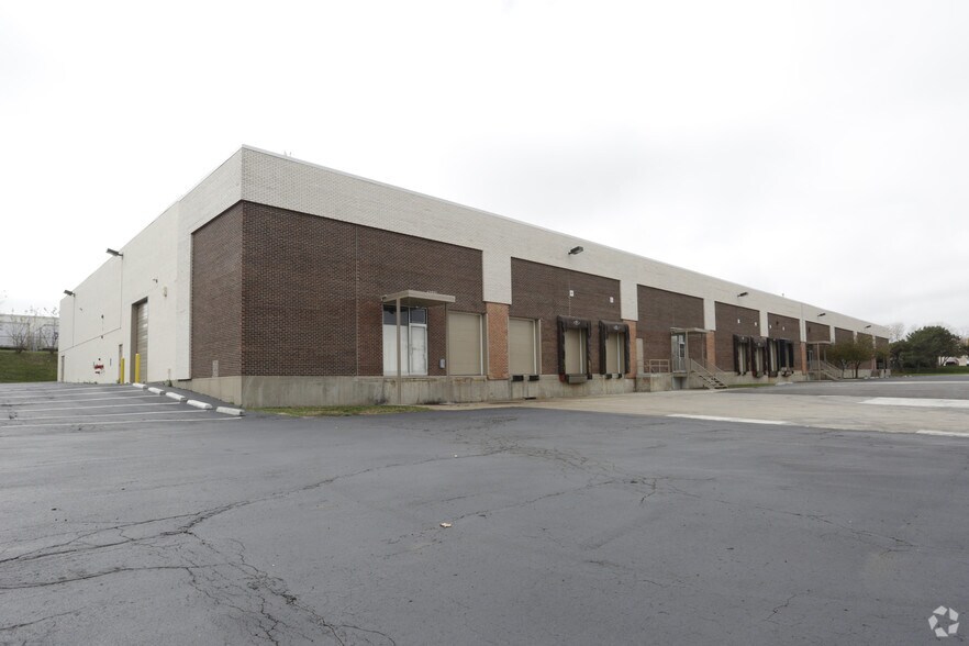 13901 W 101st St, Lenexa, KS for sale - Primary Photo - Image 1 of 1