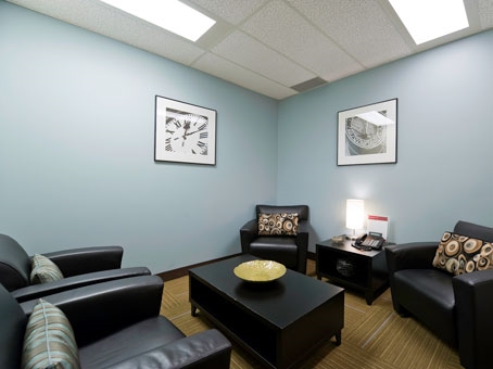 5811 Cooney Rd, Richmond, BC for lease Interior Photo- Image 1 of 4