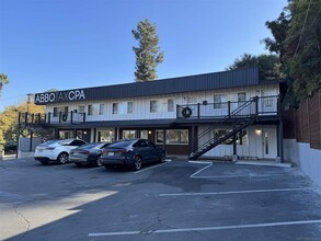 9627-9639 Grossmont Summit Dr, La Mesa, CA for lease Building Photo- Image 2 of 8