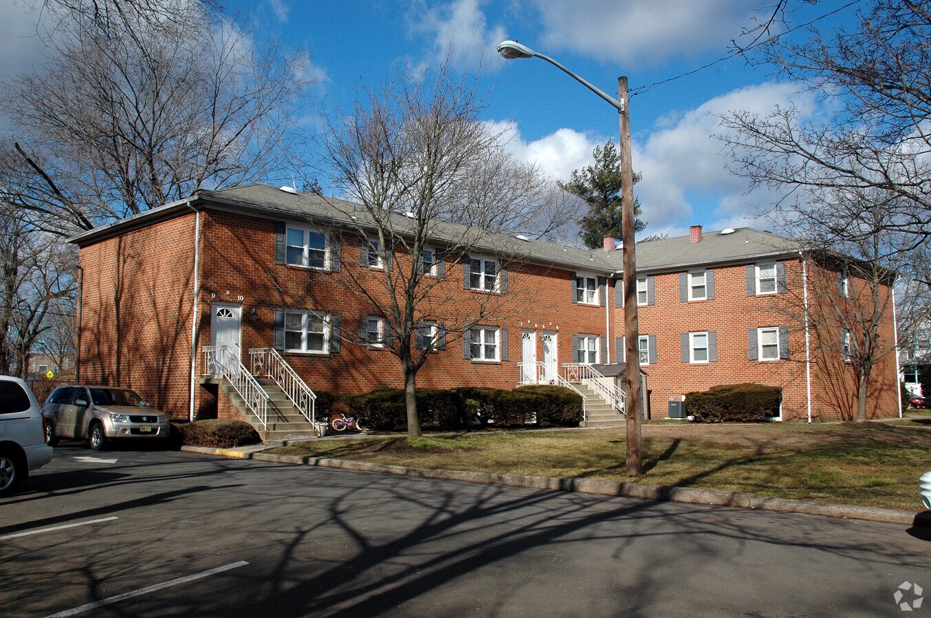 526 E 2nd St, Bound Brook, NJ 08805 Property Record