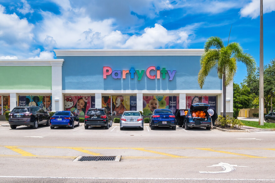 130 N University Dr, Pembroke Pines, FL for lease - Building Photo - Image 1 of 4