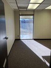 7301 N Broadway Ext, Oklahoma City, OK for lease Interior Photo- Image 2 of 3