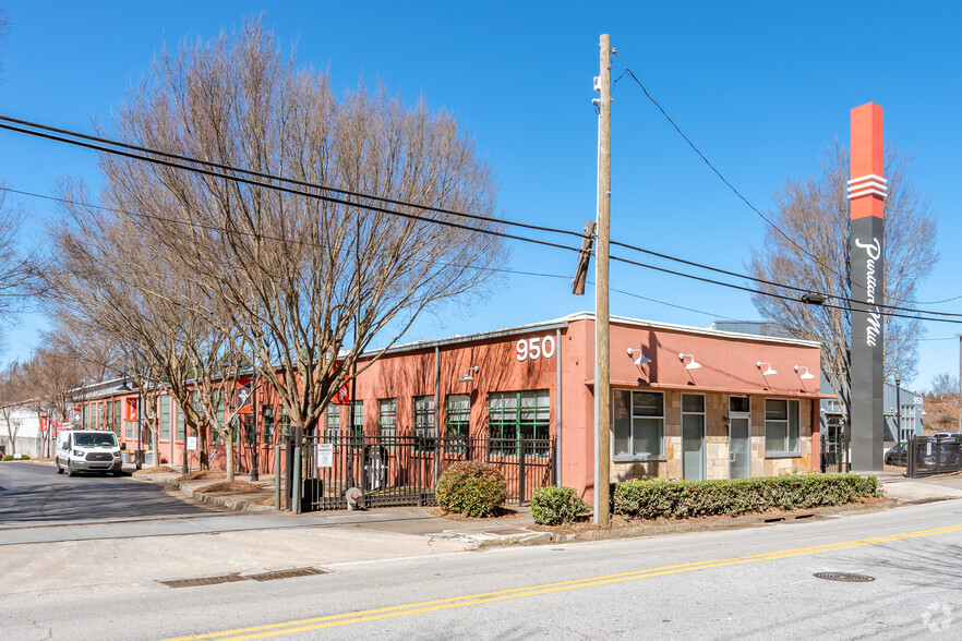 950 Joseph E Lowery Blvd NW, Atlanta, GA for lease - Building Photo - Image 3 of 16