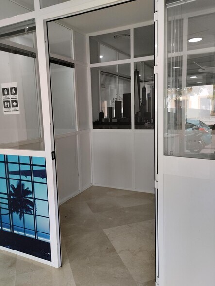 Retail in Córdoba for sale - Building Photo - Image 2 of 20