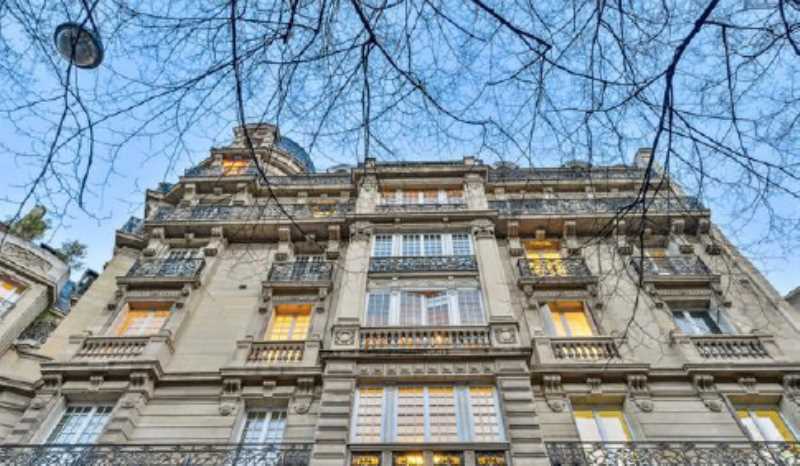 Office in Paris for lease Building Photo- Image 1 of 12