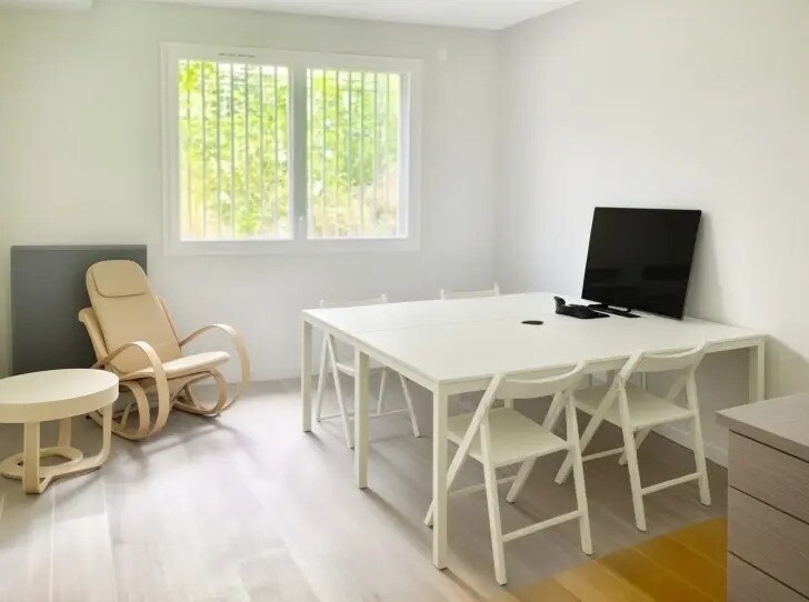 Office in Paris for lease Building Photo- Image 1 of 5