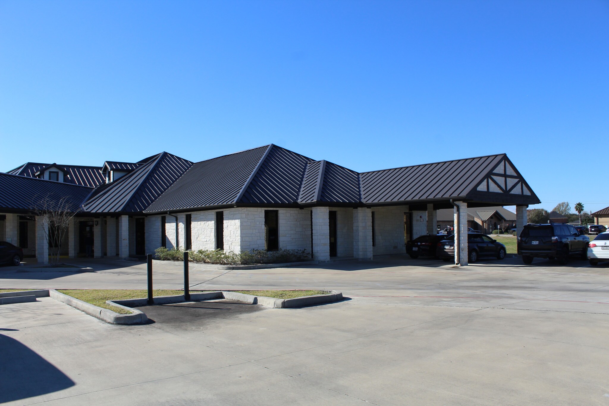 2307 W Baker Rd, Baytown, TX 77521 Medical for Lease