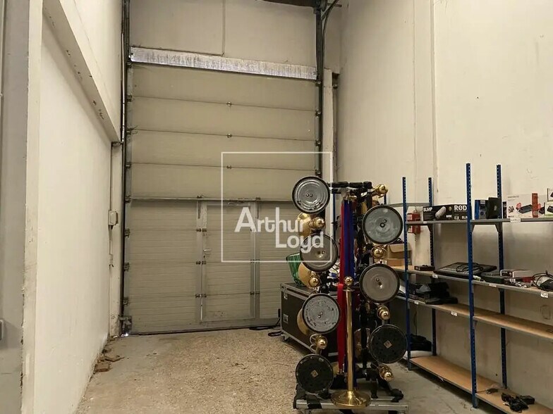 Office in Moissy-Cramayel for lease - Interior Photo - Image 3 of 5