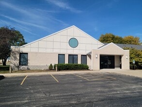 7201 Green Bay Rd, Kenosha, WI for lease Building Photo- Image 1 of 12