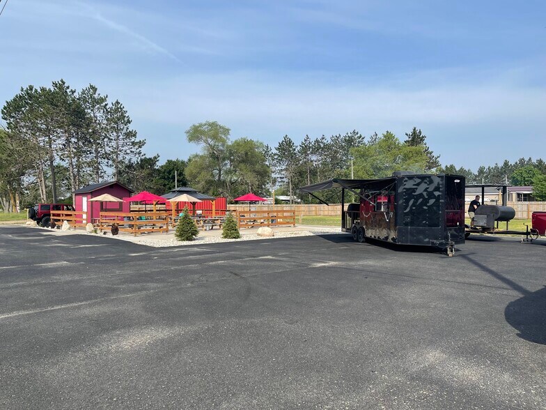 8396 S US 131 hwy, Mancelona, MI for sale - Building Photo - Image 1 of 1