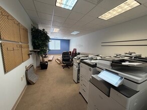 1016 3rd Ave SW, Carmel, IN for lease Interior Photo- Image 1 of 4