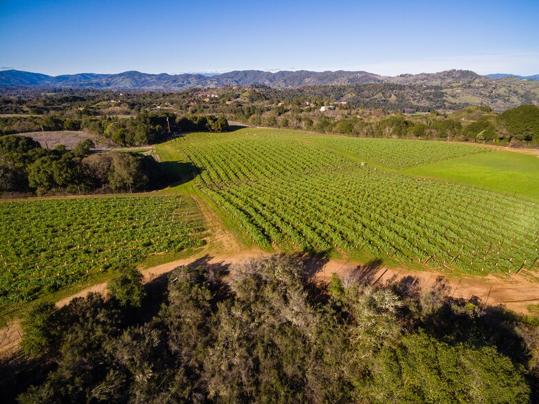 5701 Eastside Calpella Rd, Ukiah, CA 95482