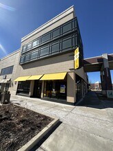 595 Village Center Dr, Burr Ridge, IL for lease Building Photo- Image 1 of 6