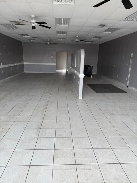 5022-5044 Plank Rd, Fredericksburg, VA for lease - Building Photo - Image 3 of 4