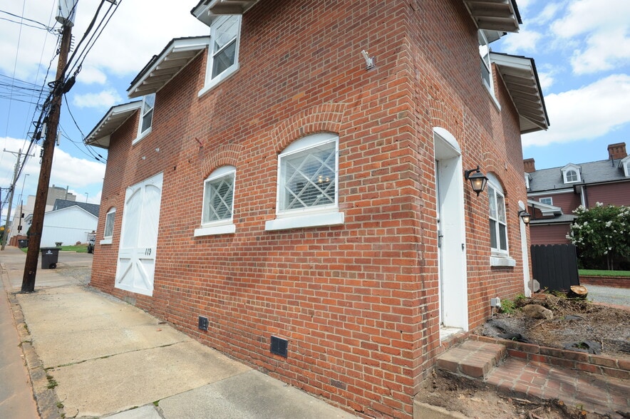 119 S Marshall St, Winston-Salem, NC for lease - Building Photo - Image 1 of 16