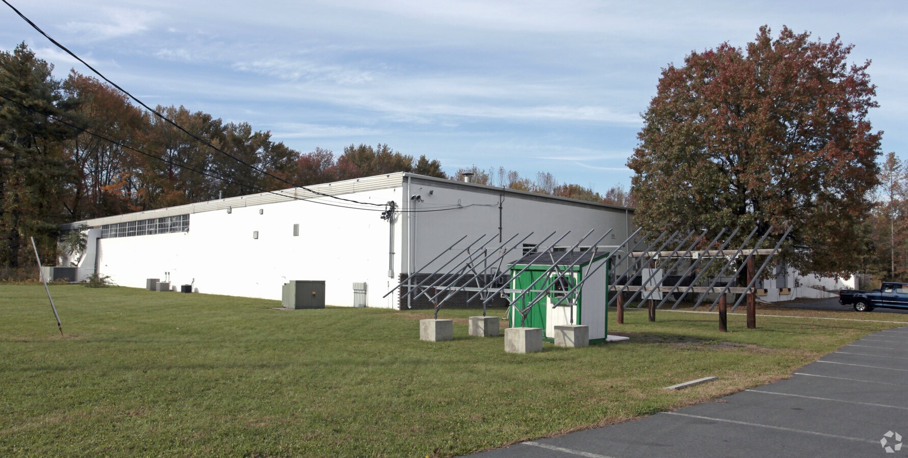 276 Bakers Basin Rd, Lawrenceville, NJ 08648