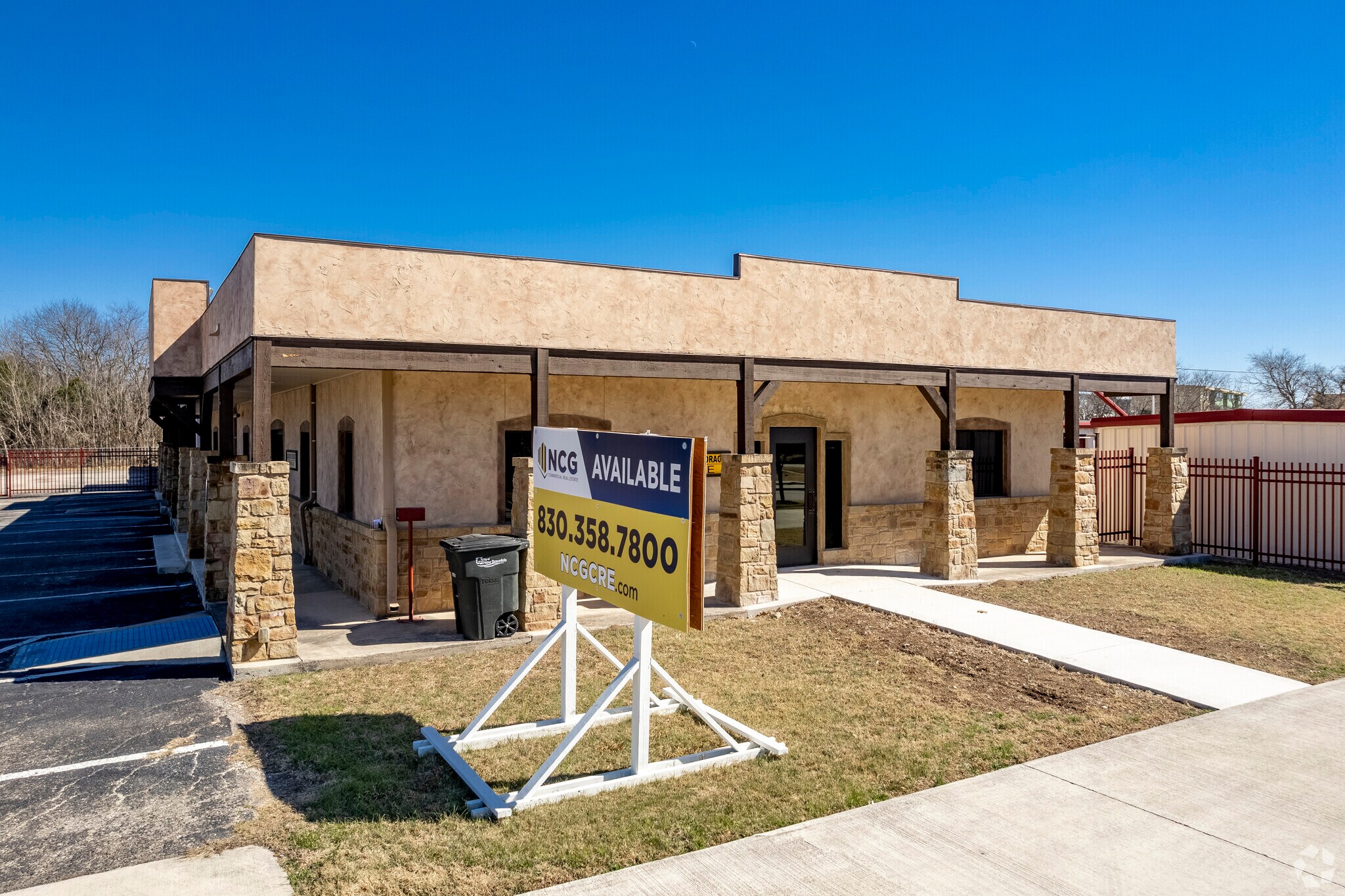 726 N Walnut Ave, New Braunfels, TX for sale Primary Photo- Image 1 of 1
