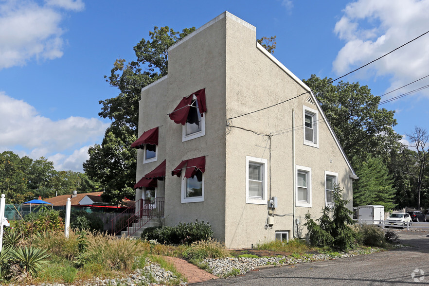 1805 Springdale Rd, Cherry Hill, NJ for sale - Primary Photo - Image 1 of 1