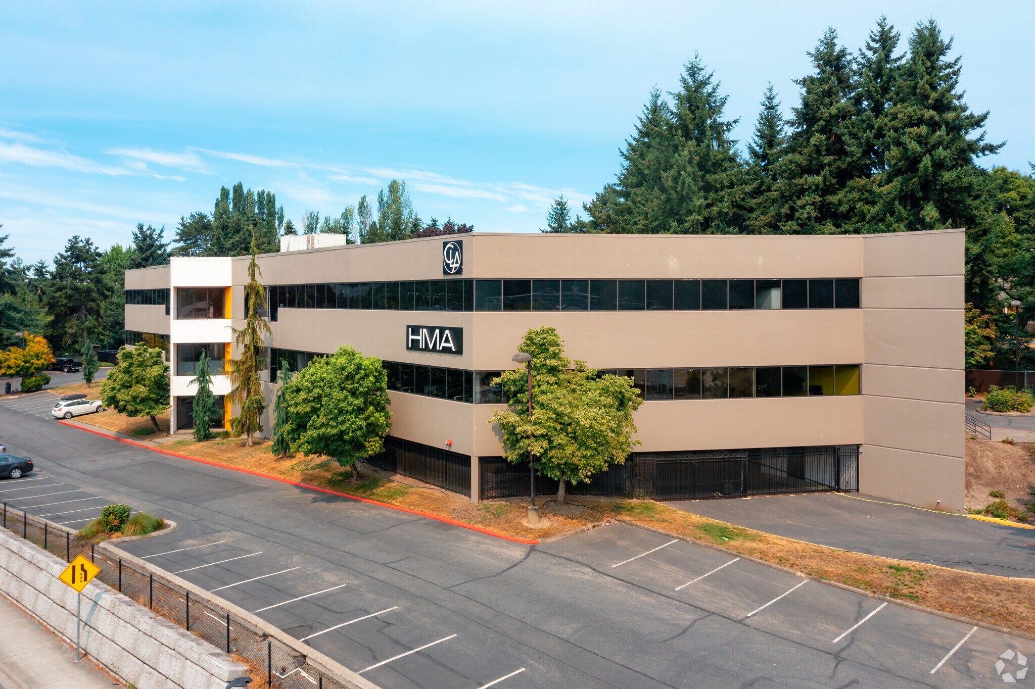 10700 Northup Way, Bellevue, WA for lease Building Photo- Image 1 of 5