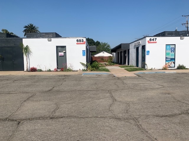 647 E E St, Ontario, CA for lease - Building Photo - Image 2 of 23