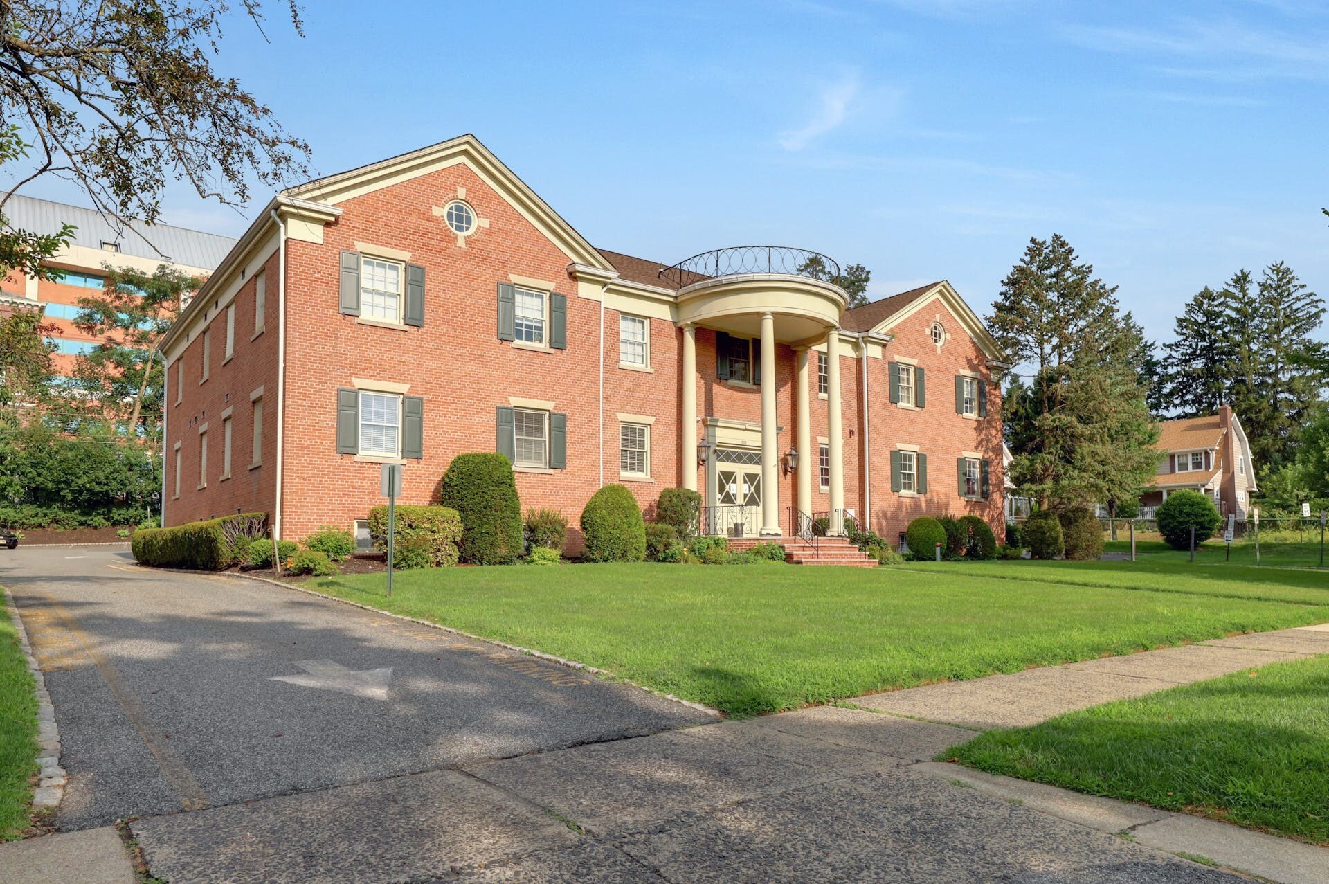 230 Sherman Ave, Glen Ridge, NJ for lease Building Photo- Image 1 of 11